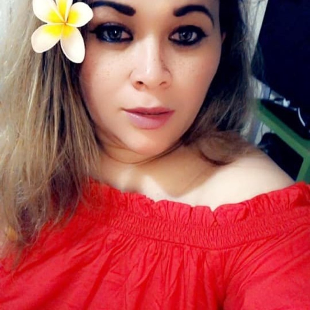 Meet your Posher, Deysi